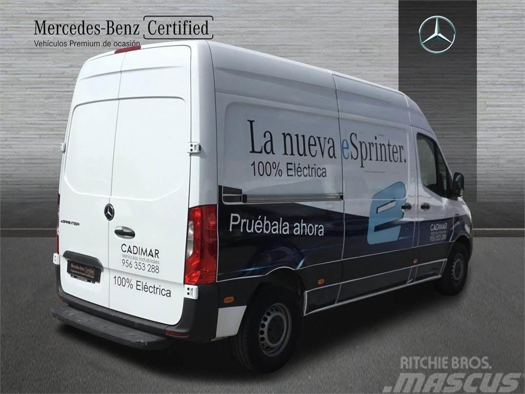 Mercedes-Benz Sprinter e 311 MEDIO 3.5T T ALTO e55 Lätta skåpbilar