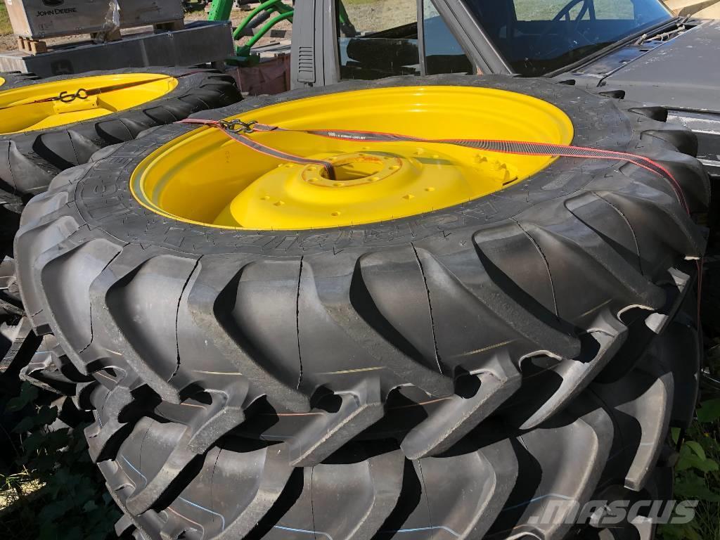 Michelin 2ST XM25 12.4X36 KOMLPETTA HJUL Däck, hjul och fälgar
