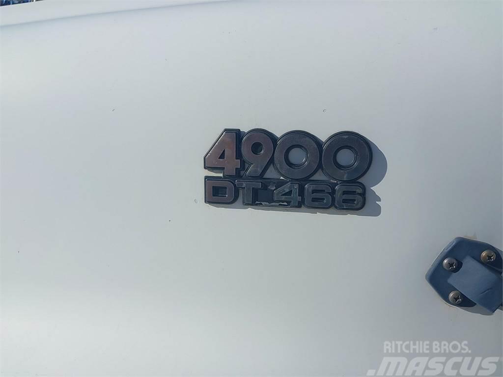 International 4900 Övriga bilar