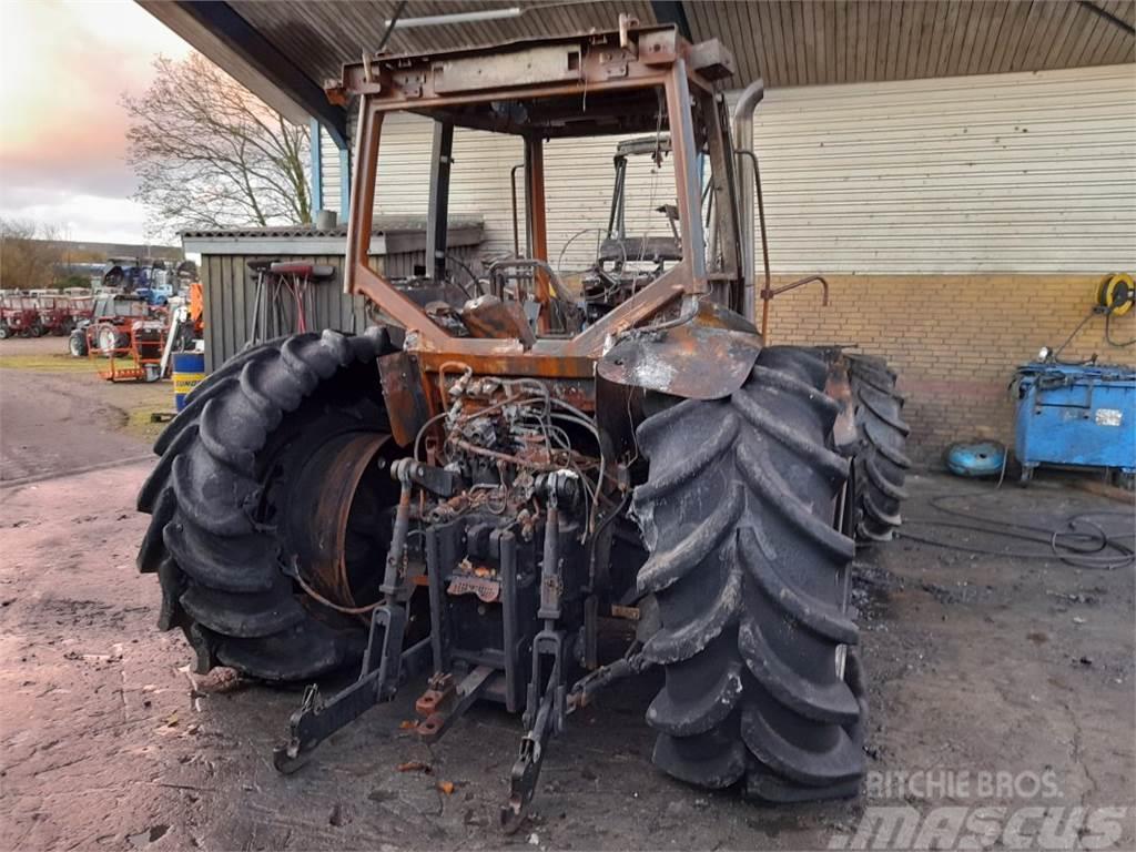 New Holland 8970 Traktorer