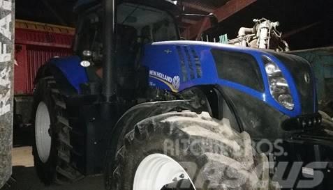 New Holland T 8.300 AC Traktorer
