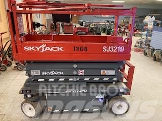 SkyJack SJ 3219 Saxliftar