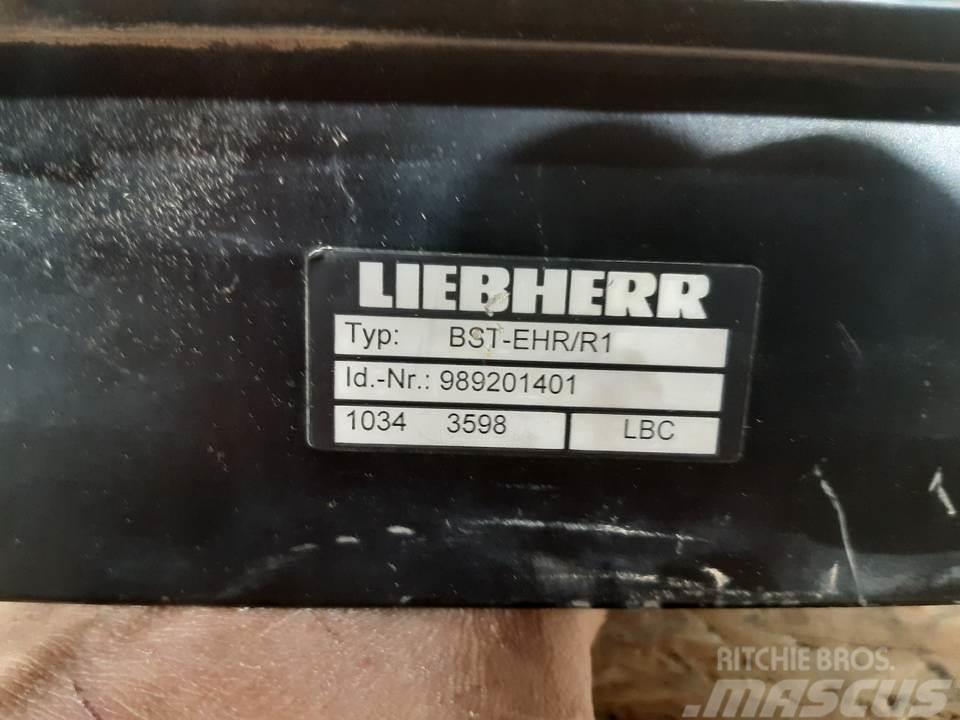 Liebherr R904 Hytter och interiör