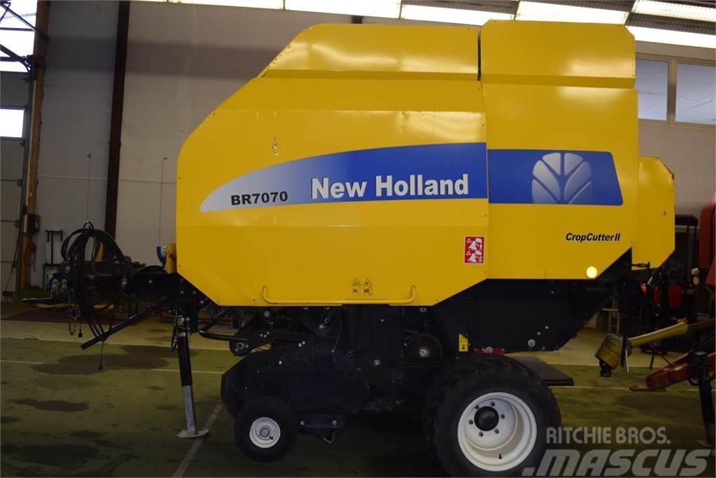 New Holland BR 7070 Crop Cutter II Rundbalspressar
