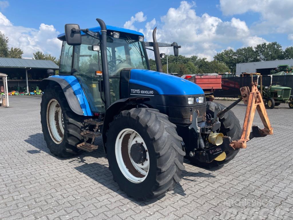 New Holland TS 115 Traktorer