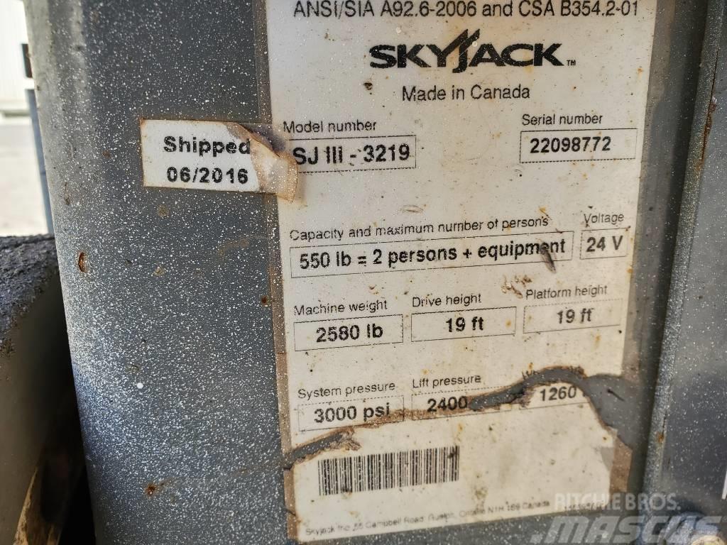 SkyJack SJ III 3219 Saxliftar