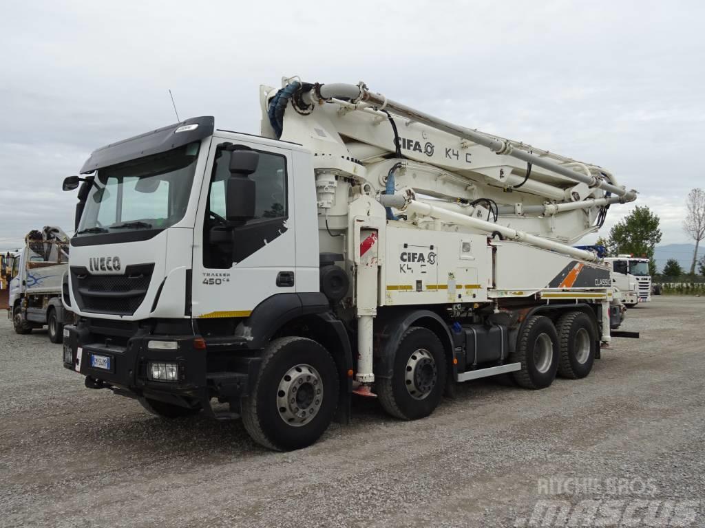 Iveco Trakker 450 Lastbilar med betongpump