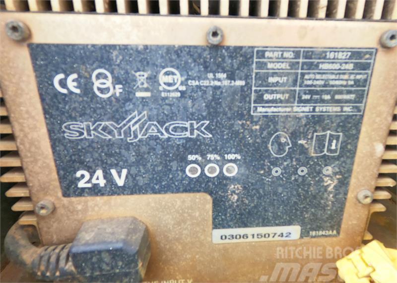 SkyJack SJ3226 Saxliftar