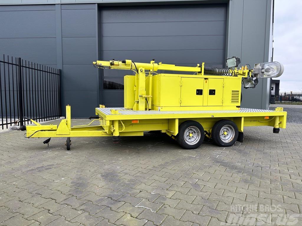 Atlas Copco Unique generator with light pole on trailer! Dieselgeneratorer