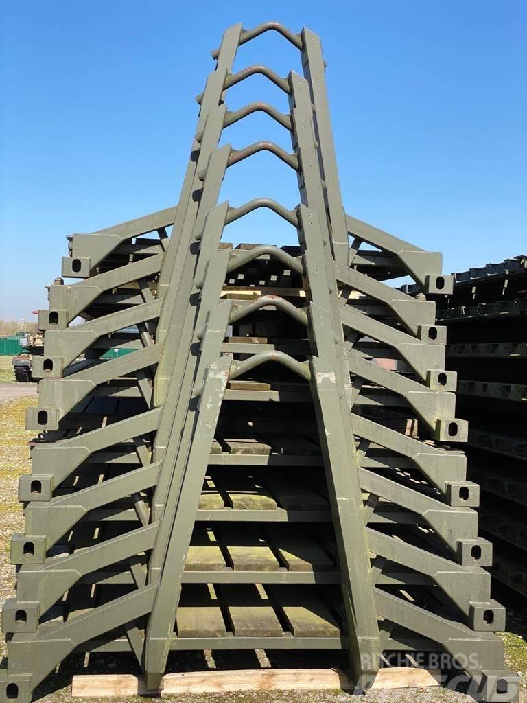  Marshalls Unused military Flat Rack 20ft hook load Lastväxlare/Krokbilar