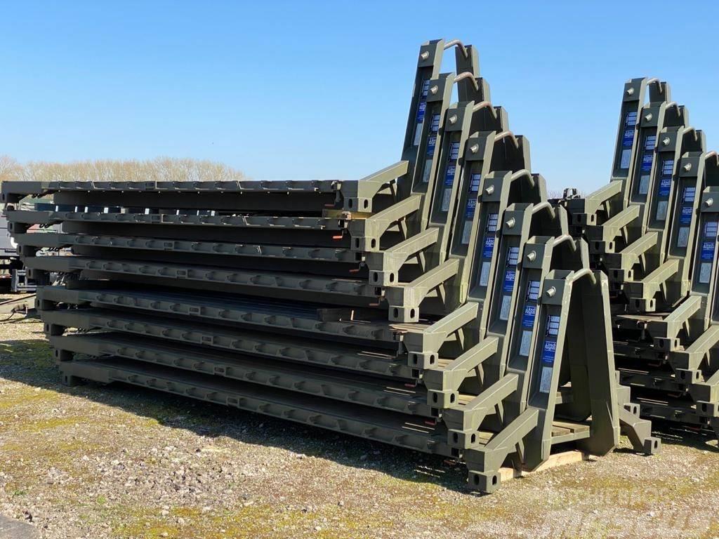  Marshalls Unused military Flat Rack 20ft hook load Lastväxlare/Krokbilar