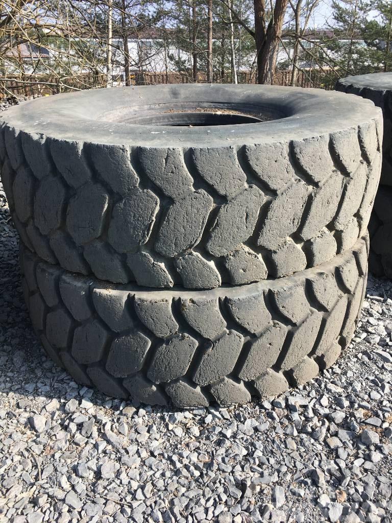 Goodyear 24.00R35 tyres Däck, hjul och fälgar