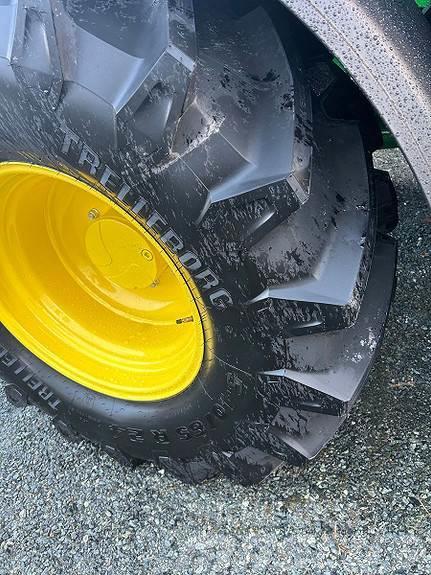 John Deere Hjul par: Trelleborg TM800 540/65R24 Däck, hjul och fälgar