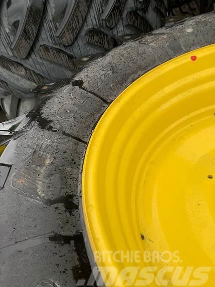 John Deere Hjul par: Trelleborg TM800 600/65R38 GKN gul 20 Däck, hjul och fälgar