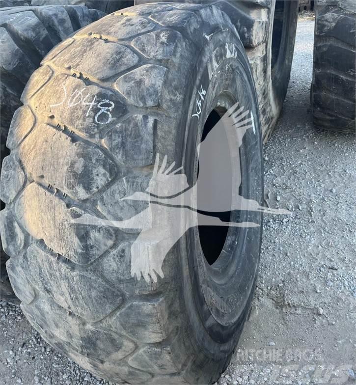 Bridgestone 20.5R25 Däck, hjul och fälgar