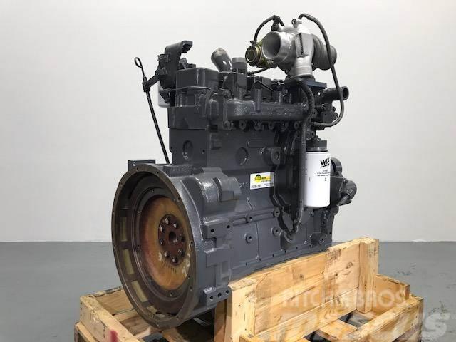 Komatsu SAA4D102E-2 Motorer
