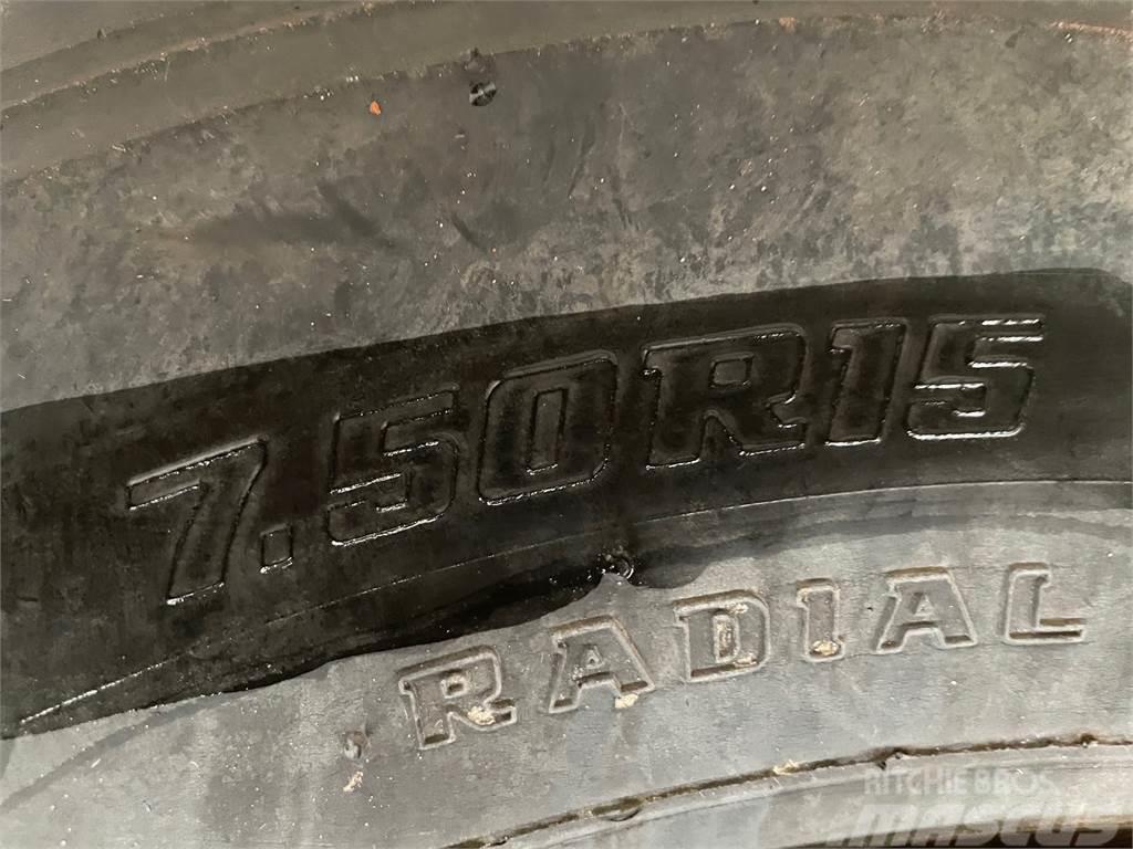  7.50XR15 Bridgestone dæk på fælg - 8 stk Däck, hjul och fälgar