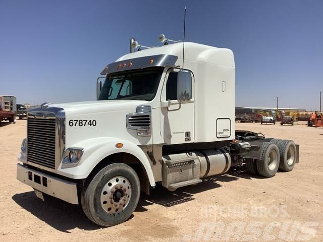 Freightliner 122 SD Tractor Units