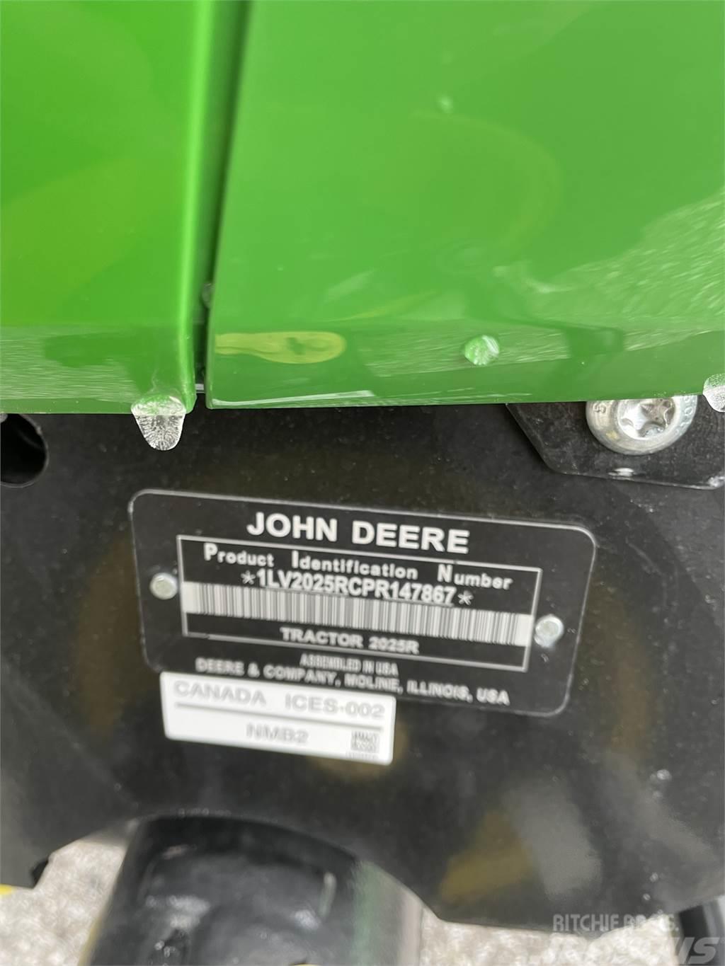John Deere 2025R Kompakttraktorer