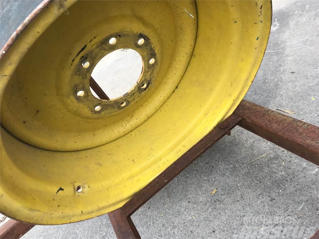 John Deere AH219570 WHEEL Däck, hjul och fälgar