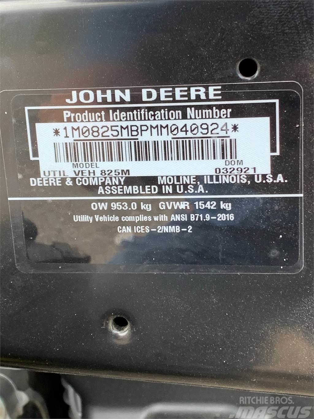 John Deere XUV 825M S4 Redskapsbärare