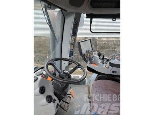 New Holland T8330 Traktorer