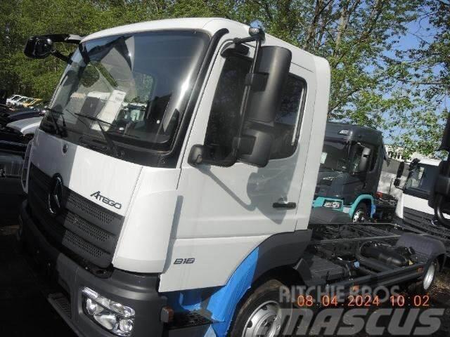 Mercedes-Benz Atego 818 L Fahrgestell Chassier