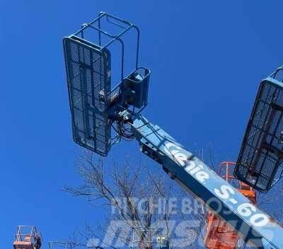 Genie S60 Vertical mast lifts