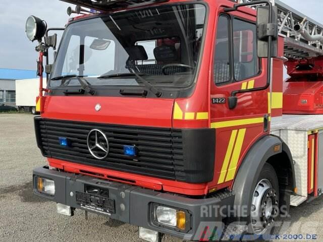 Mercedes-Benz 1422 Metz Feuerwehr Leiter 30 m. nur 31.361 Km. Övriga bilar