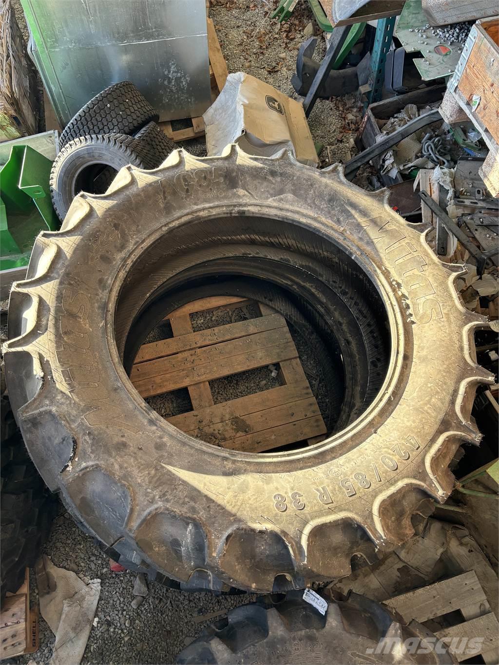  Däck Mitas 340/85 R38 Däck, hjul och fälgar