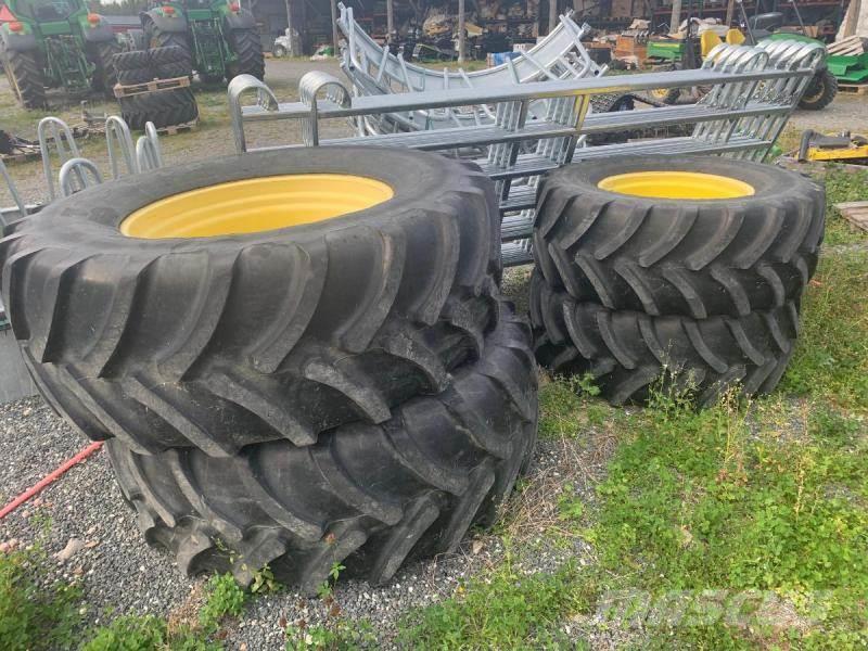 Firestone Däck på fälg Däck, hjul och fälgar