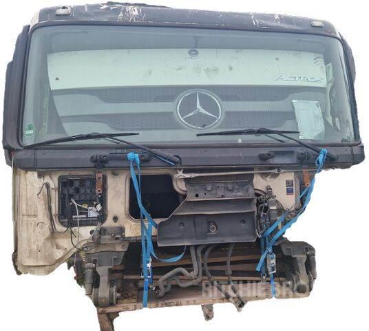 Mercedes-Benz /Tipo: V90 R.3.44-1 / Cabine completa Mercedes Act Hytter och interiör