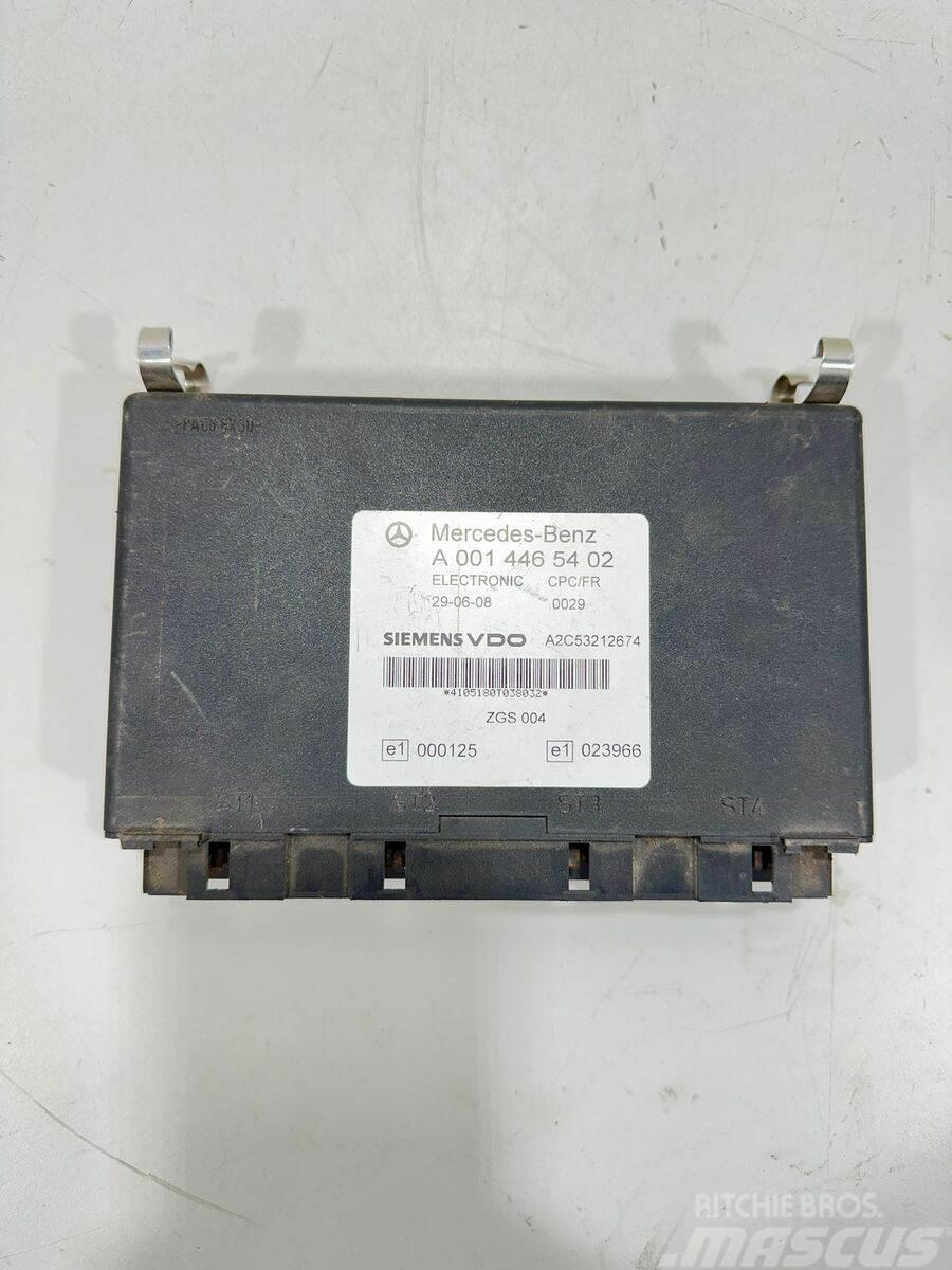 Siemens /Tipo: V90 R.3.44-1 / Unidade de Controlo Motor CP Elektronik