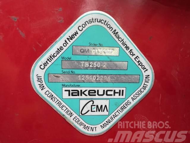 Takeuchi TB250-2 Minigrävare < 7t