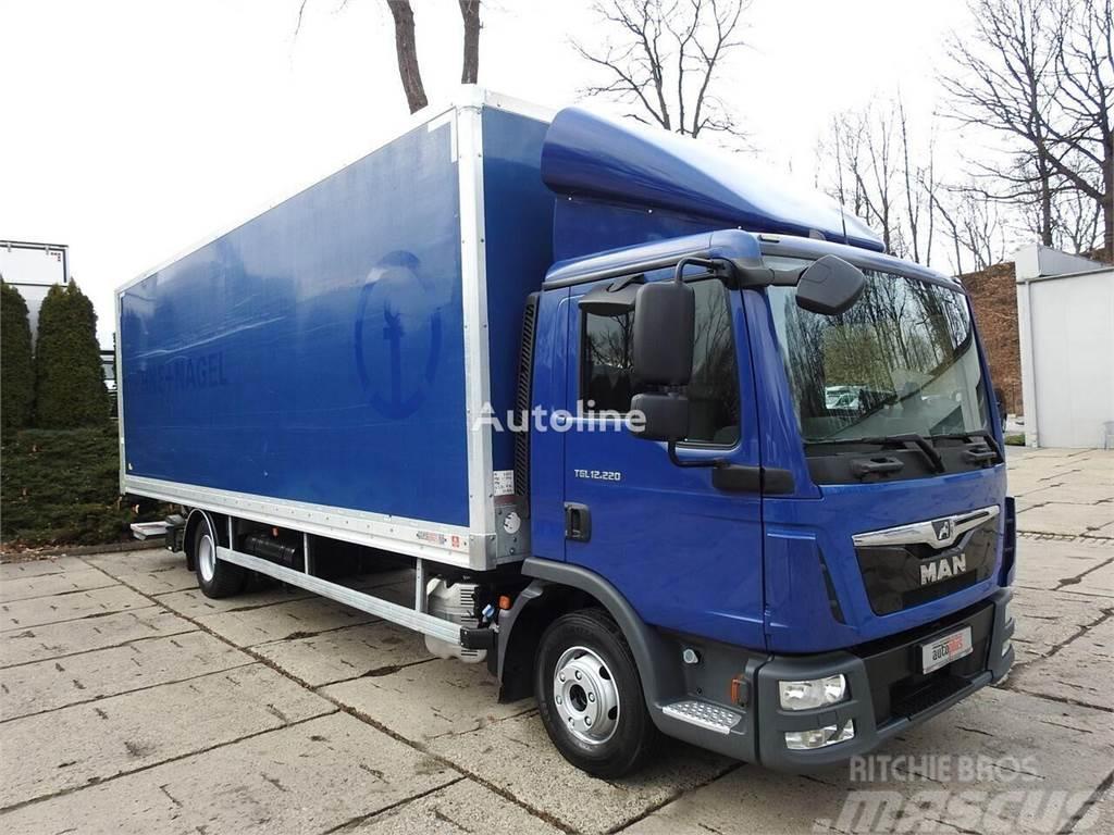MAN TGL 12.220 Koffer + tail lift Box body trucks