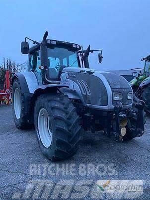 Valtra T172 HITECH Tractors