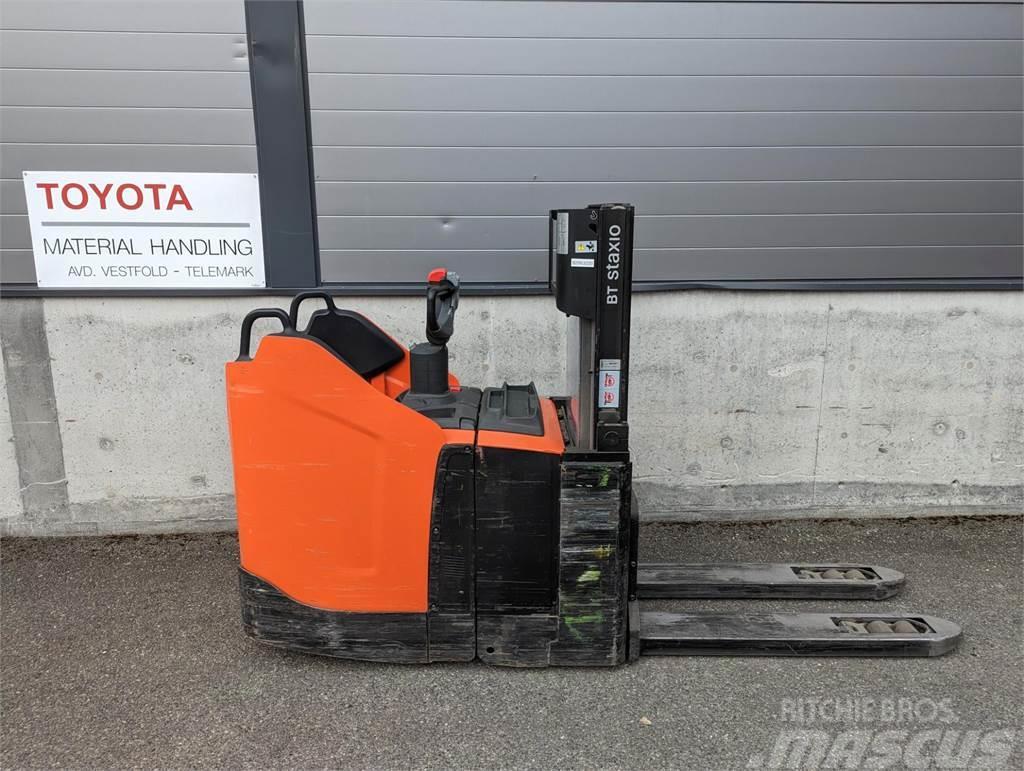 Toyota SPE200DN Self propelled stackers