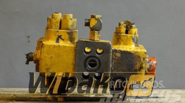 Liebherr Cylinder valve Liebherr R942 Övriga