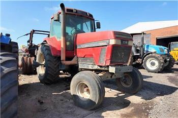 Case IH CASE 7110Â TractorÂ Now stripping for spares.