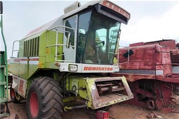 CLAAS Dominator 98SL Now stripping for spares.