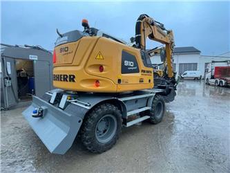 Liebherr A910 Compact Uthyres/For Rental