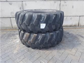 Mitas 17.5-25 - Tire/Reifen/Band