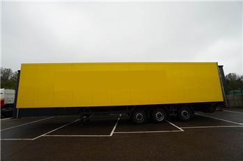 Schmitz Cargobull 3 AXLE CLOSED BOX