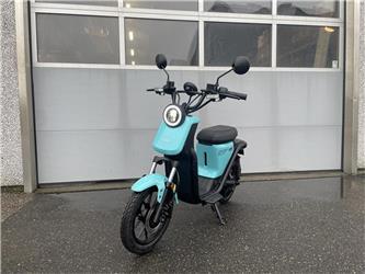 Niu  Uqi Sport 30 km/t el scooter fabriksny