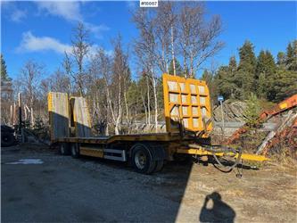 Istrail heavy machine trailer