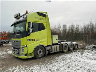 Volvo FH16 6X4 Tractor Unit with Vang -lowbed trailer