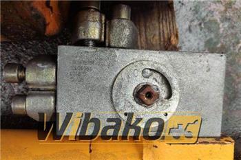 Liebherr Cylinder lock / safety valve Liebherr R904C 100003
