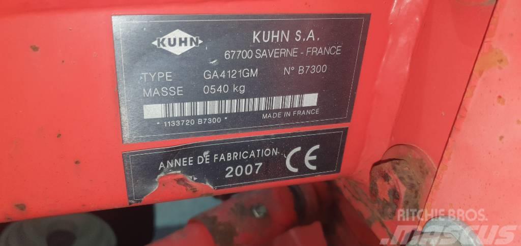 Kuhn GA 4121 G M Vändare och luftare