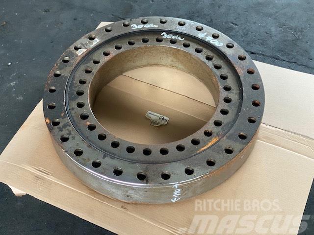 Astra bearing 700 mm Hjulaxlar