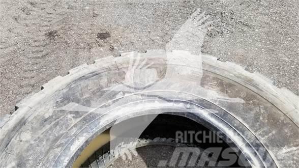 Primex RS300 Däck, hjul och fälgar